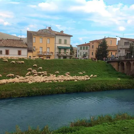 Antica Dimora Delle Acque Penzion Cannara